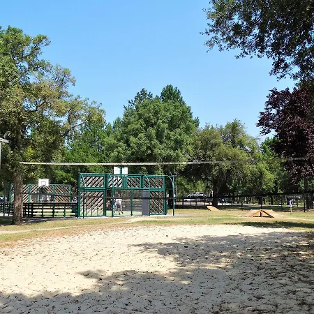 Camping Sunissim L'airial By Locatour
