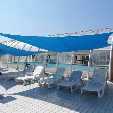 Camping Sunissim L'airial By Locatour Soustons